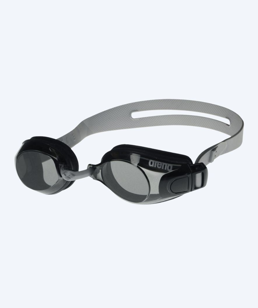 Arena okulary pływackie treningowe - Zoom X-Fit - Czarny (Smoke soczewki)