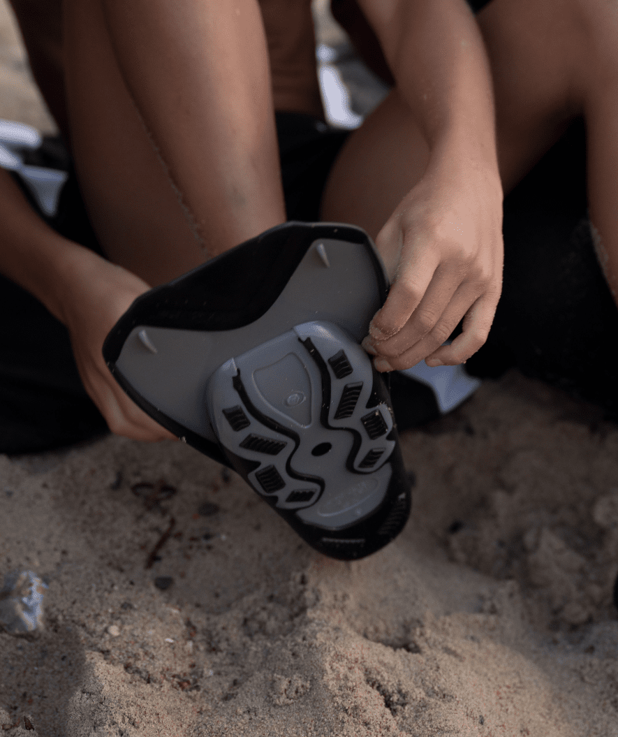 Watery zestaw maska + rurka + płetwy do snorkelingu dla dorosłych - Pike/Cliff - Czarny