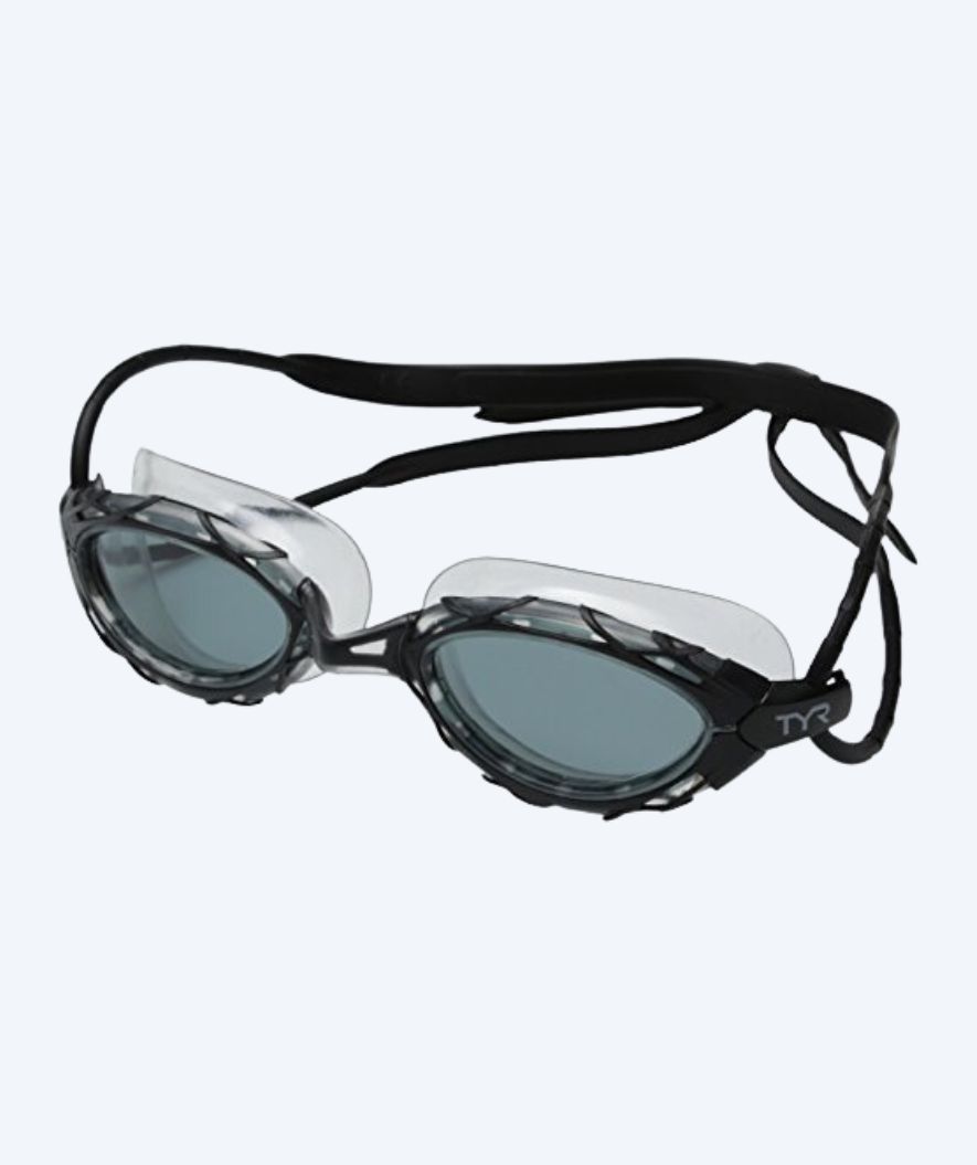 TYR okulary pływackie treningowe - Nest Pro - Czarny (Smoke soczewki)