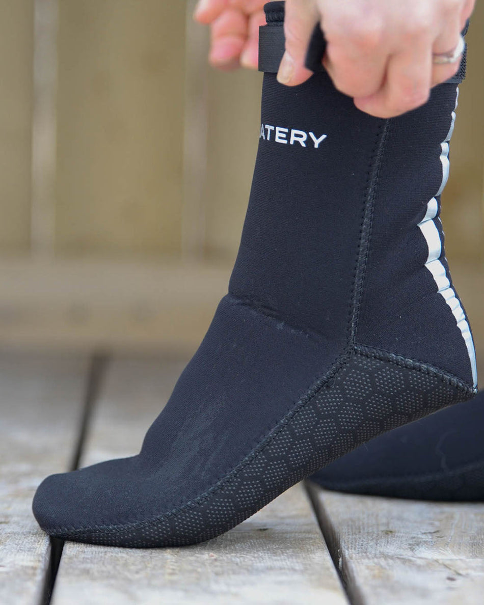 Watery skarpety na otwarte wody - Reptile (3 mm) - Czarny