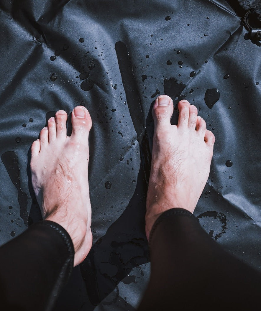 Watery mata do przebierania pianki neoprenowej - Oxford - Czarny