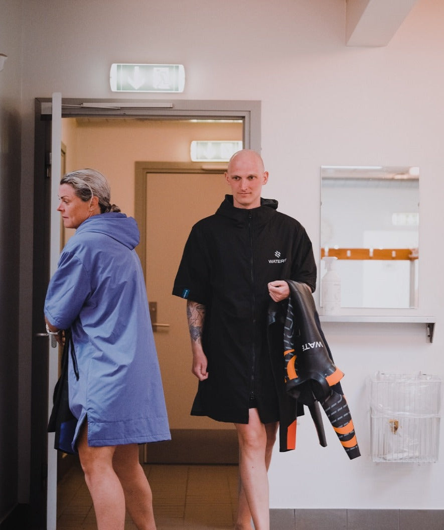 Watery Surf poncho - Wodoodporny - Czarny