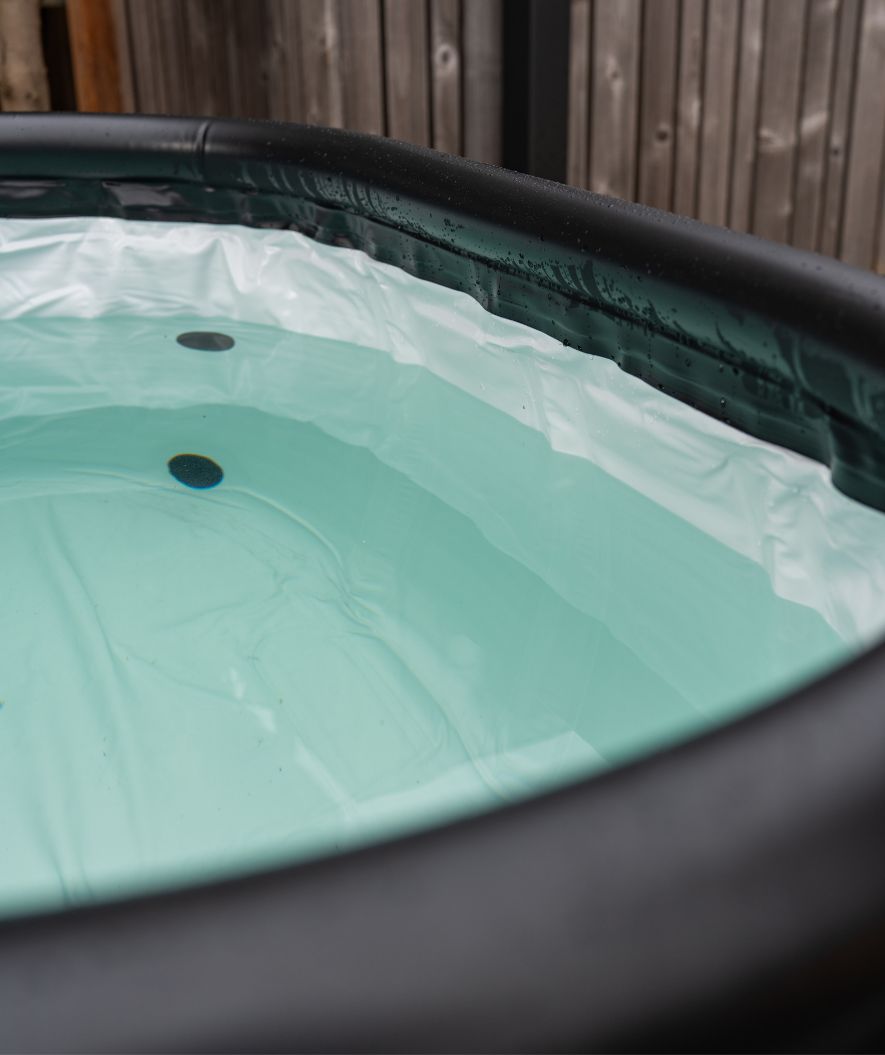 Watery nadmuchiwany basen do morsowania - Hero Max - Czarny