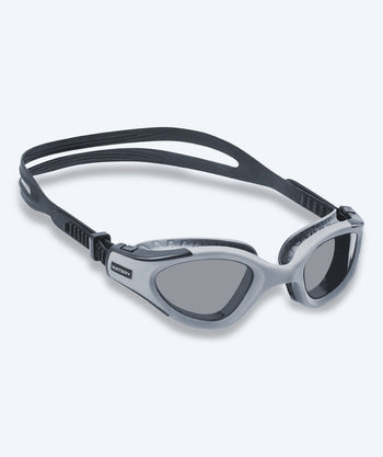 Watery okulary do pływania treningowe - Kelvin Active - Szare (przydymione soczewki)