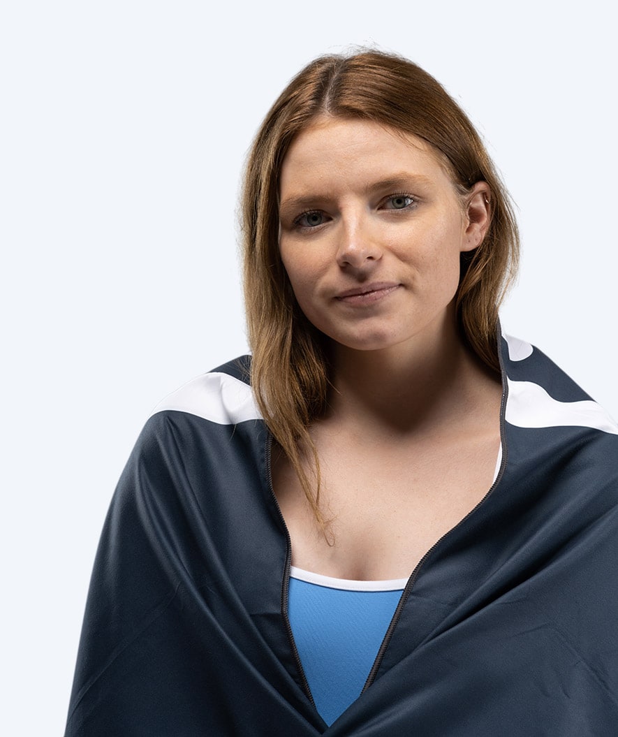 Watery ręcznik z mikrofibry (160 x 80 cm) - Eco Nebraska - Ciemnoniebieski